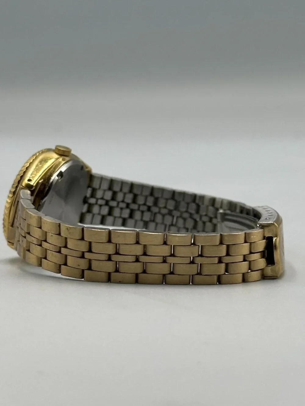 Lorus Watch Womens Gold Tone St. Lukes Hospital Dial Date New Battery 6.5